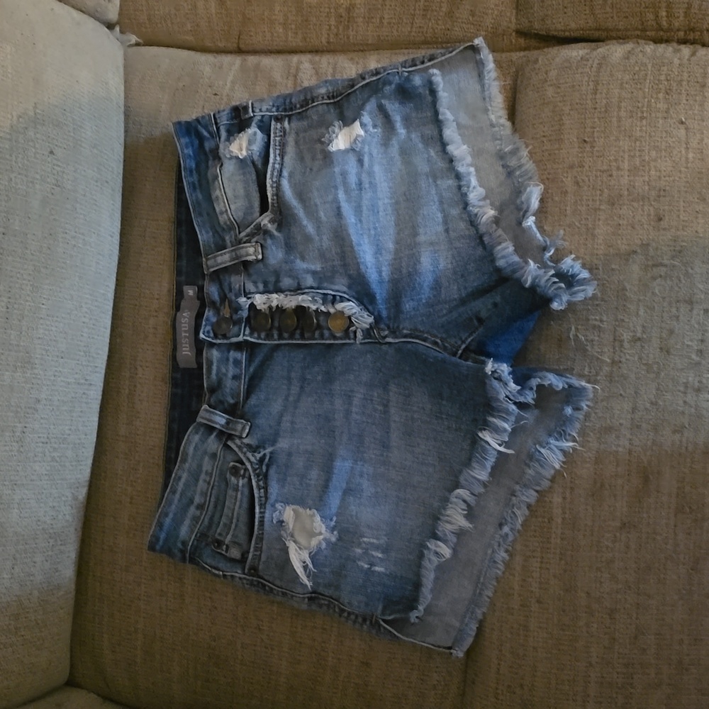 JUST USA SIZE MEDIUM SHORTS